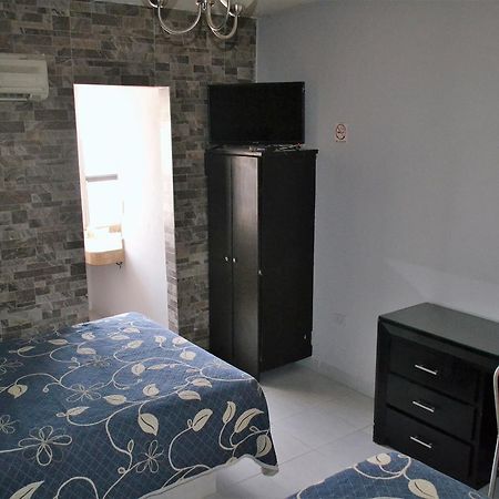 Hotel Laguna Inn Торреон Экстерьер фото