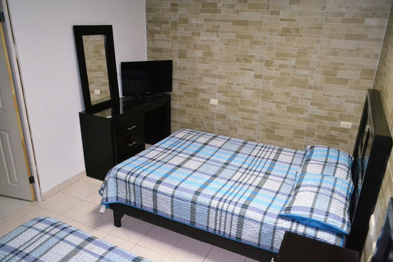Hotel Laguna Inn Торреон Экстерьер фото