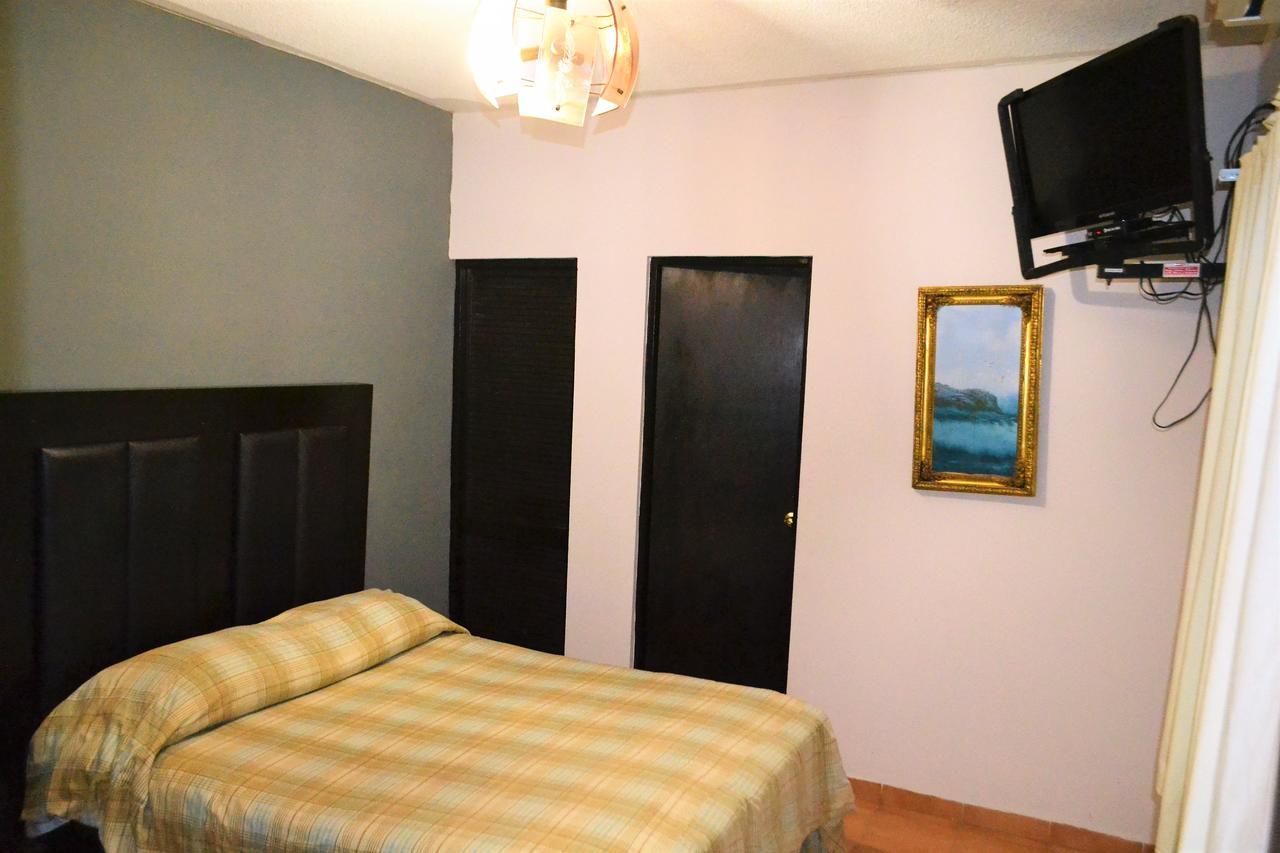 Hotel Laguna Inn Торреон Экстерьер фото